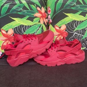 Air Huarache by Nike